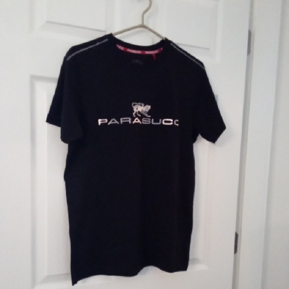 Parasuco Unisex Black Short Sleeve Tee With Pewter Raised Lion Logo Fits Medium